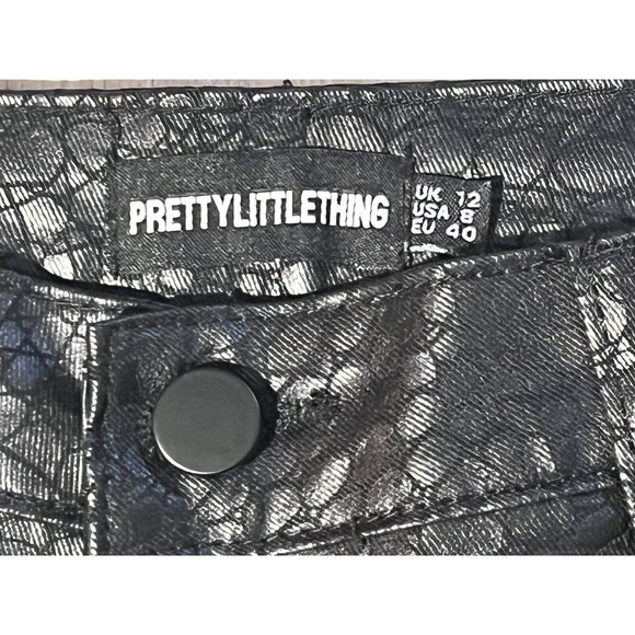 PrettyLittleThing Women’s Size 8 Black Coated  Croc Denim Straight Jeans - Picture 2 of 10